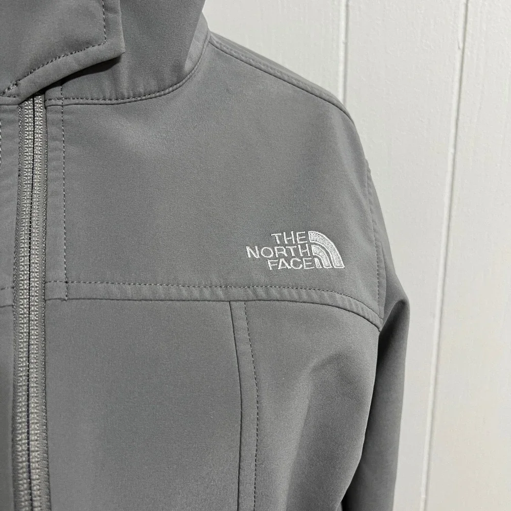 The North Face Softshell Jacket Women's M Gray Zip Up Water Resistant Apex‎